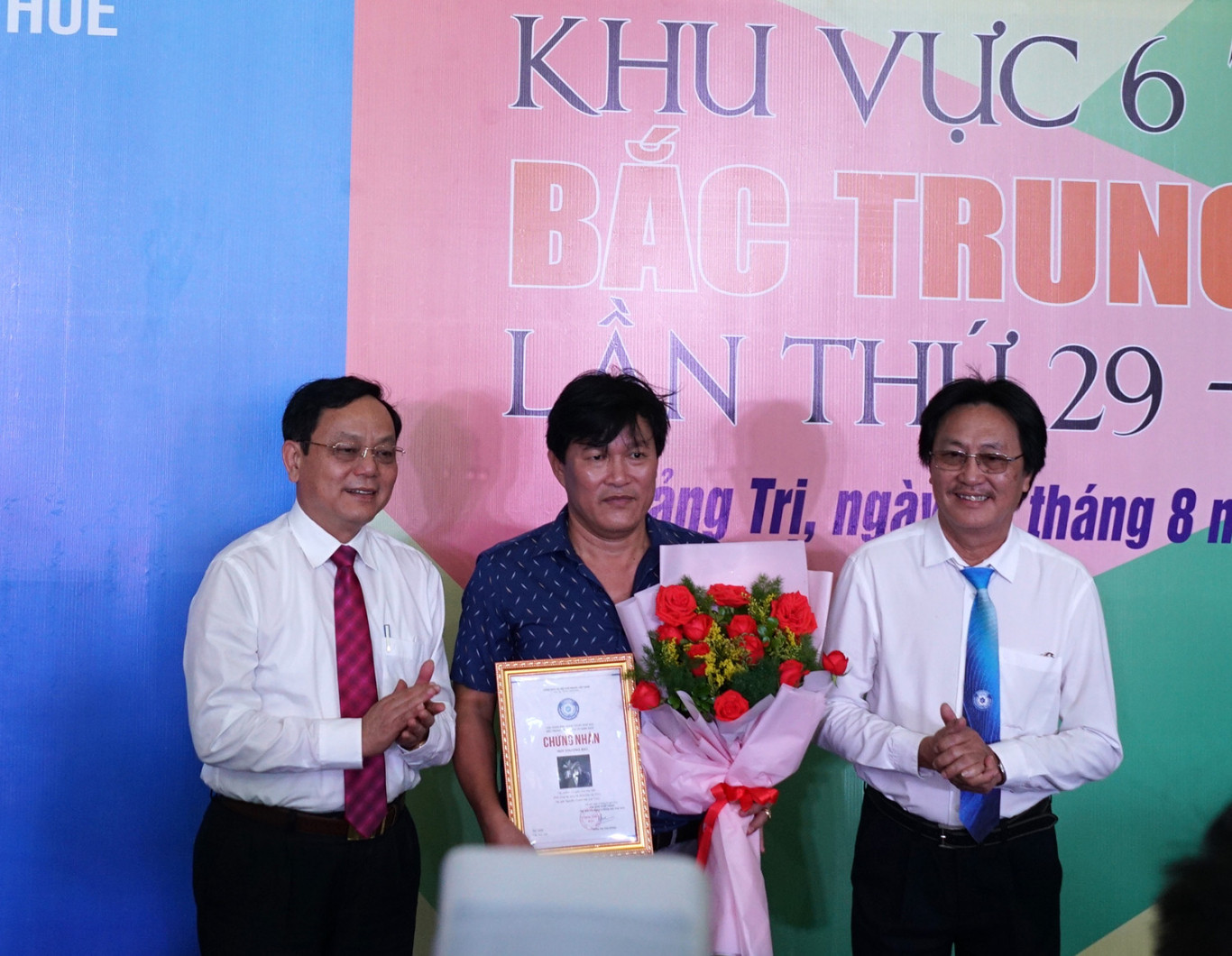 T&aacute;c giả Nguyễn Thanh Hải (H&agrave; Tĩnh) đoạt HCB với ảnh đơn 